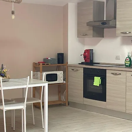 Quaroni Palace - Giulia's Appartement Palerme